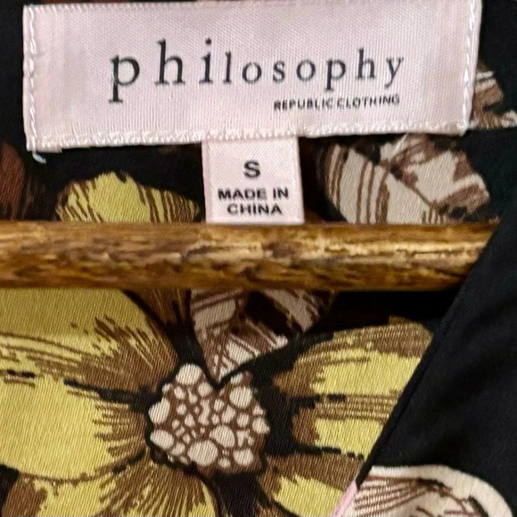 Philosophy| High-Low Pink & Sage Floral Short Sleeve Tunic Top Size S - Picture 5 of 6